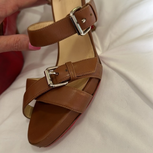 Christian Louboutin heels size 40 1/2 - Picture 4 of 10